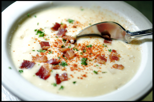 Beer Cheese Soup made with Ayinger Oktoberfest Beer and topped with crispy Bacon and a sprinkle of Smoked Paprika




﻿




﻿